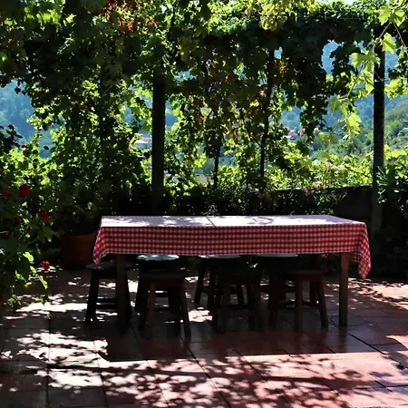 Dom wakacyjny 2 Bedrooms House With Balcony And Wifi At *