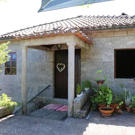 Tatil Evi 2 Bedrooms House With Balcony And Wifi At Resende