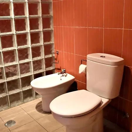 Dom wakacyjny 2 Bedrooms House With Balcony And Wifi At *